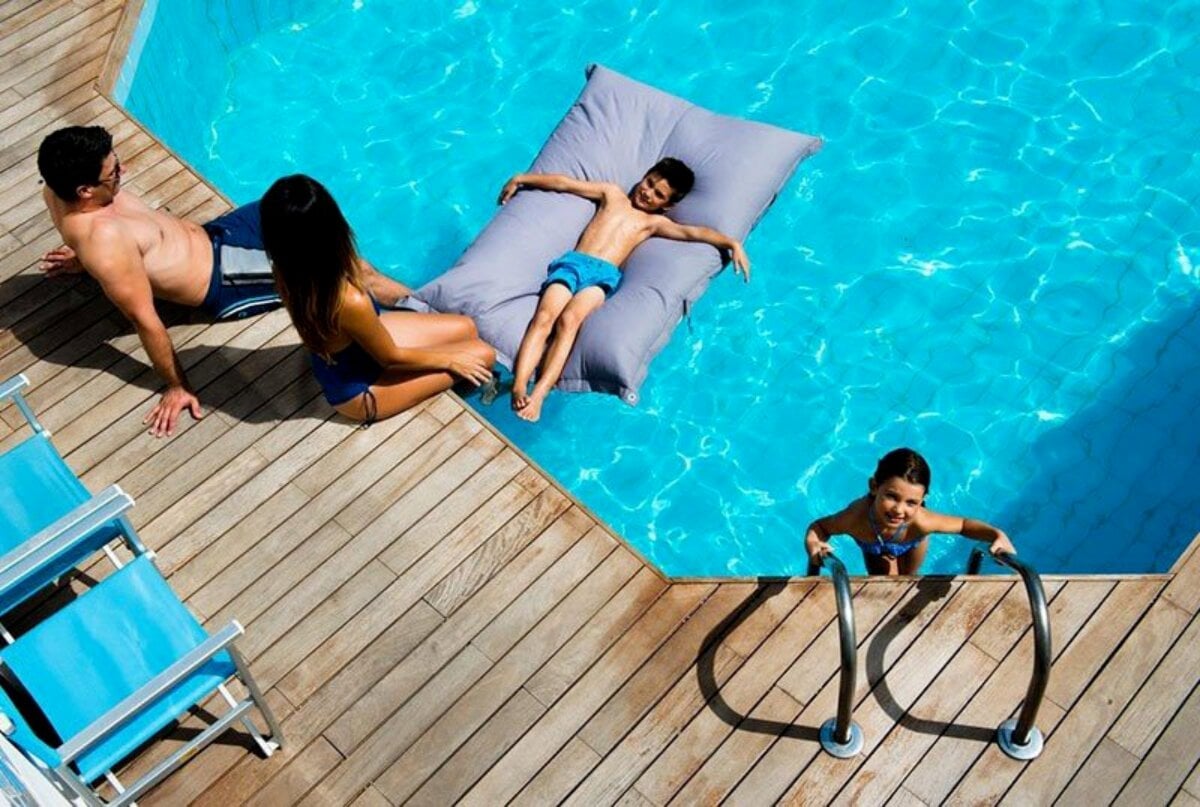 Hotel Antibes – piscina, giochi e divertimento