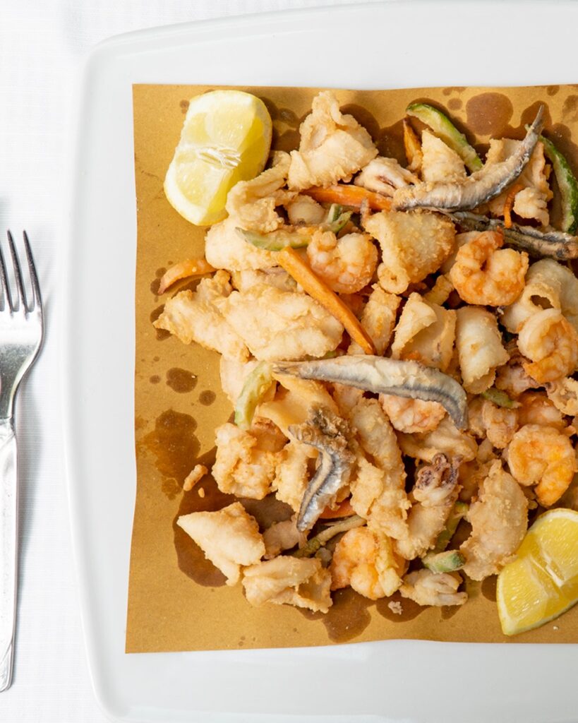 Fritto misto della Fattoria del Mare a Riccione - ristoranti di pesce di Riccione