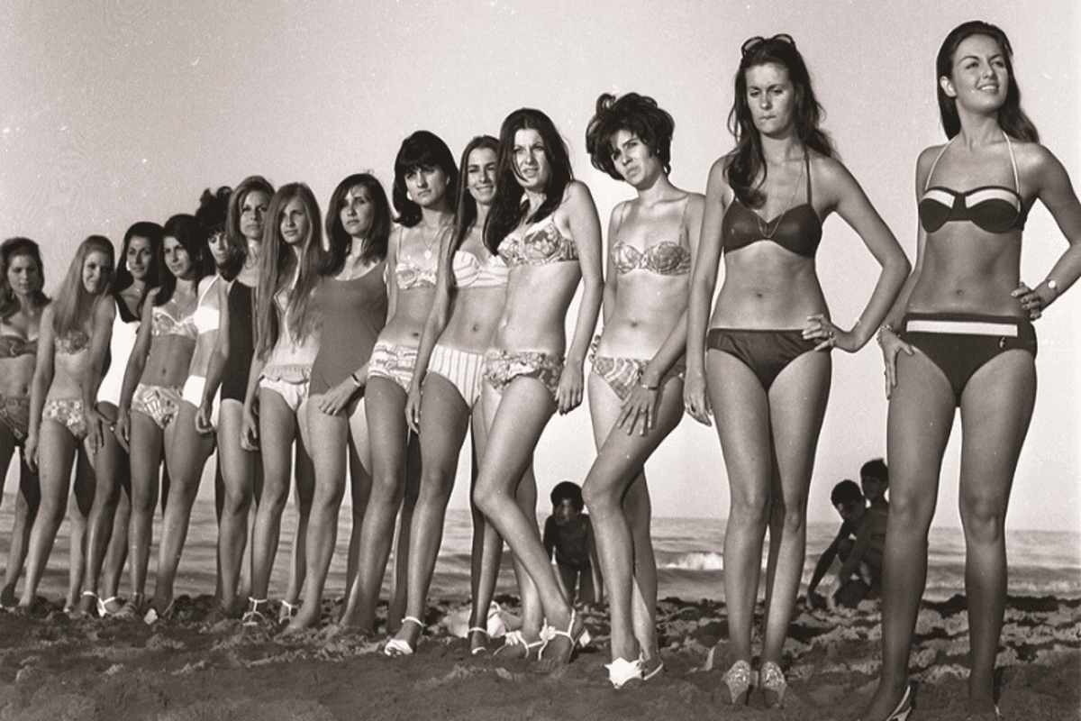 Passione beachwear: i modelli più in voga per chi sceglie l’intramontabile bikini (e non solo)