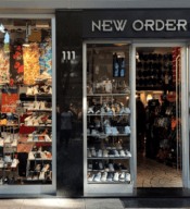 La vetrina del negozio New Order II