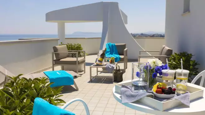 PRENOTA SUBITO LA TUA VACANZA SETTEMBRE ALL'HOTEL MEETING DI RICCIONE
